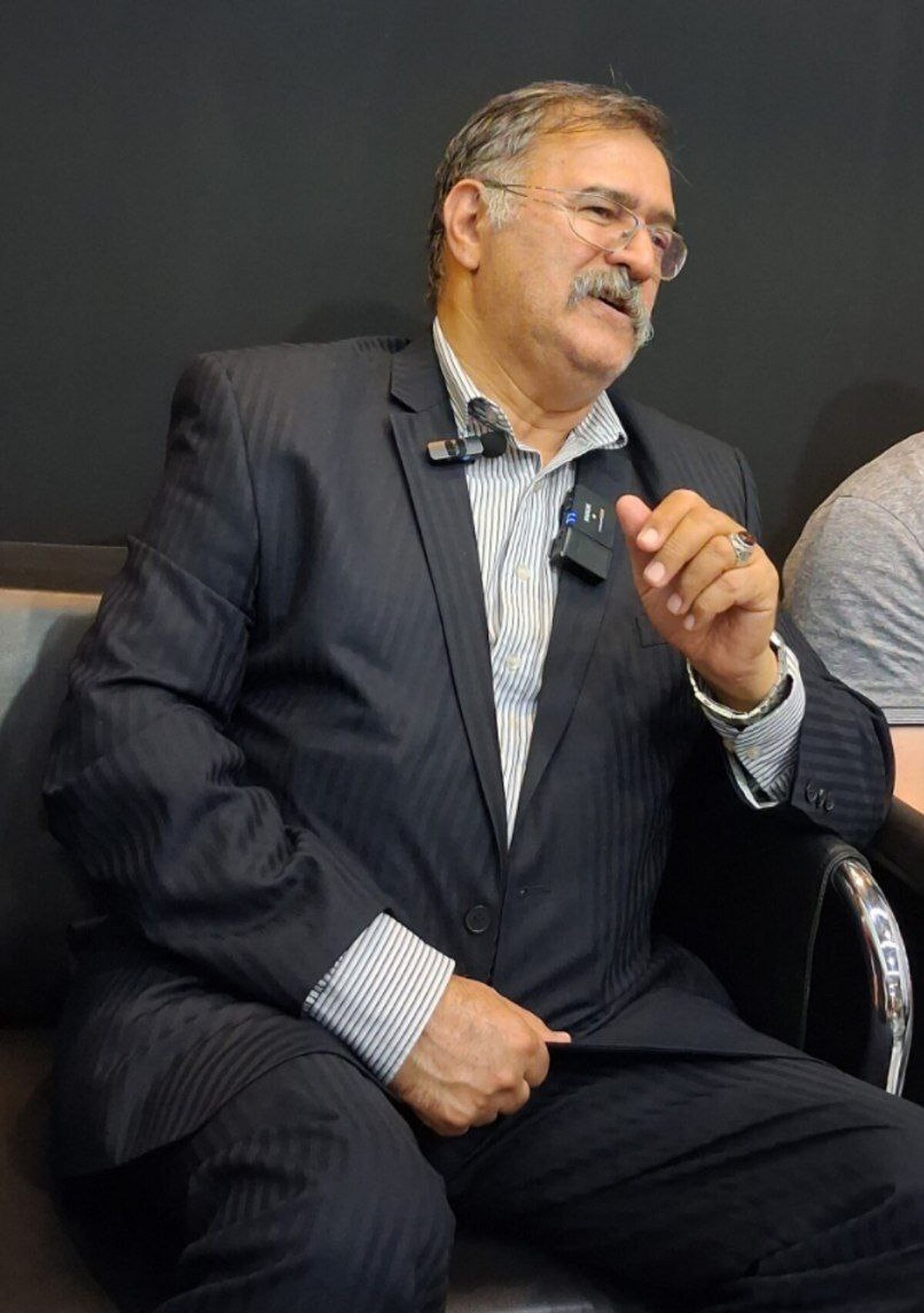 با تعدیل نیروی انسانی مخالفم/ واردات ریل صفر است/ کاهش هزینه تولید را در ذوب آهن دنبال می‌کنیم