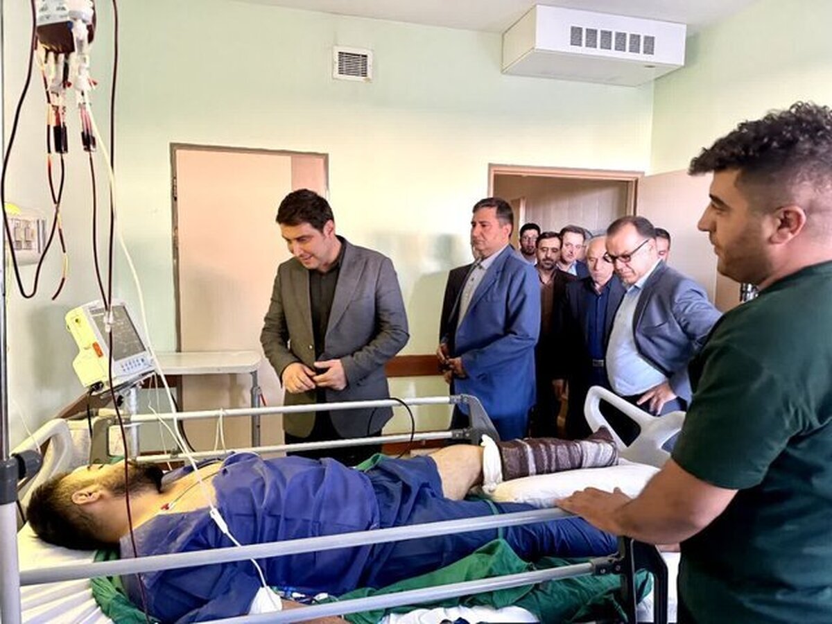عیادت استاندار کردستان از مجروح حادثه معدن سقز/ رسیدگی به پرونده با جدیت دنبال می‌شود