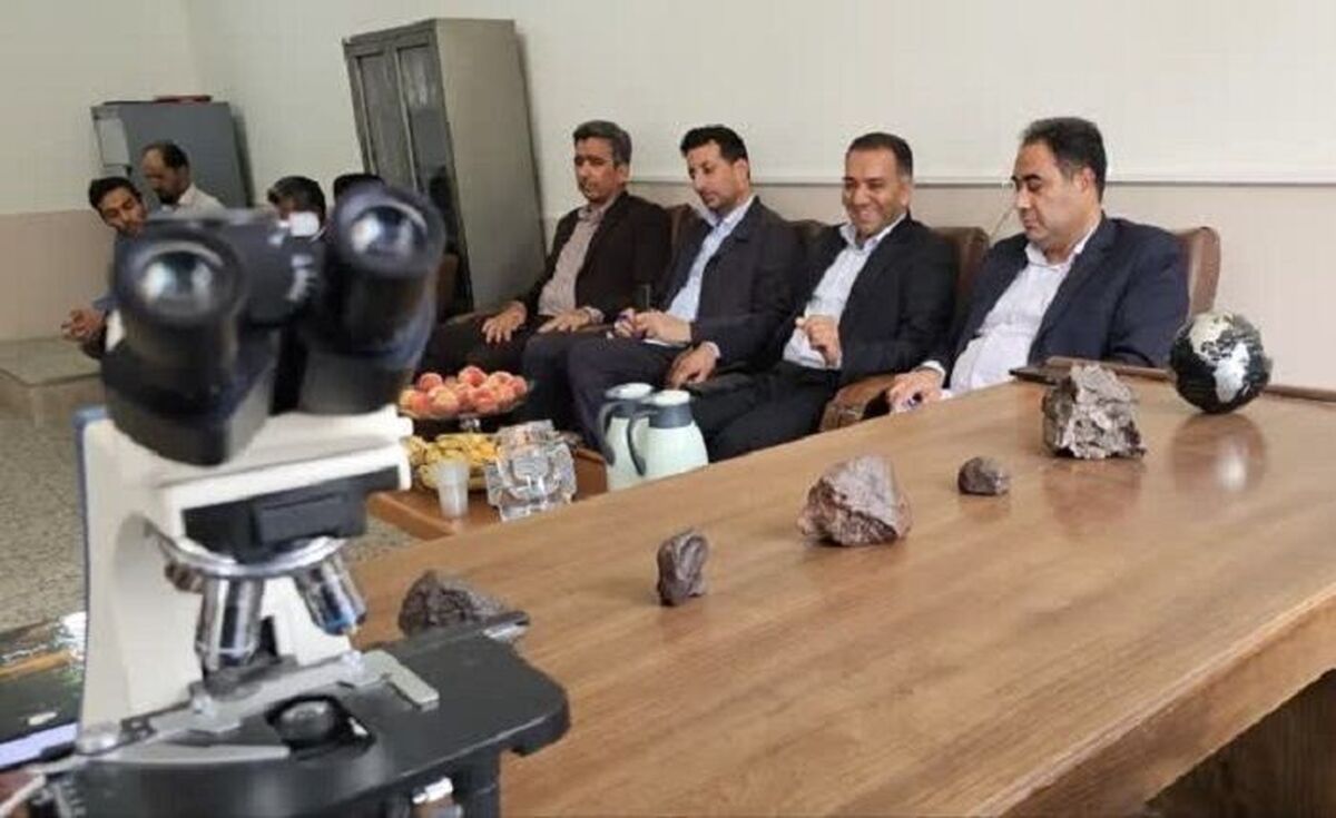 دبیرخانه ملی شهاب سنگ ایران در زرند راه‌اندازی شد