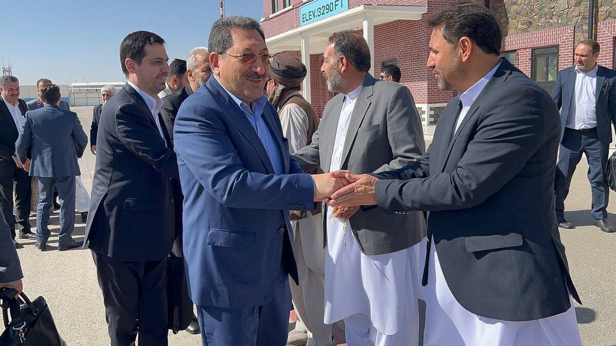 وزیر صمت وارد استان هرات افغانستان شد