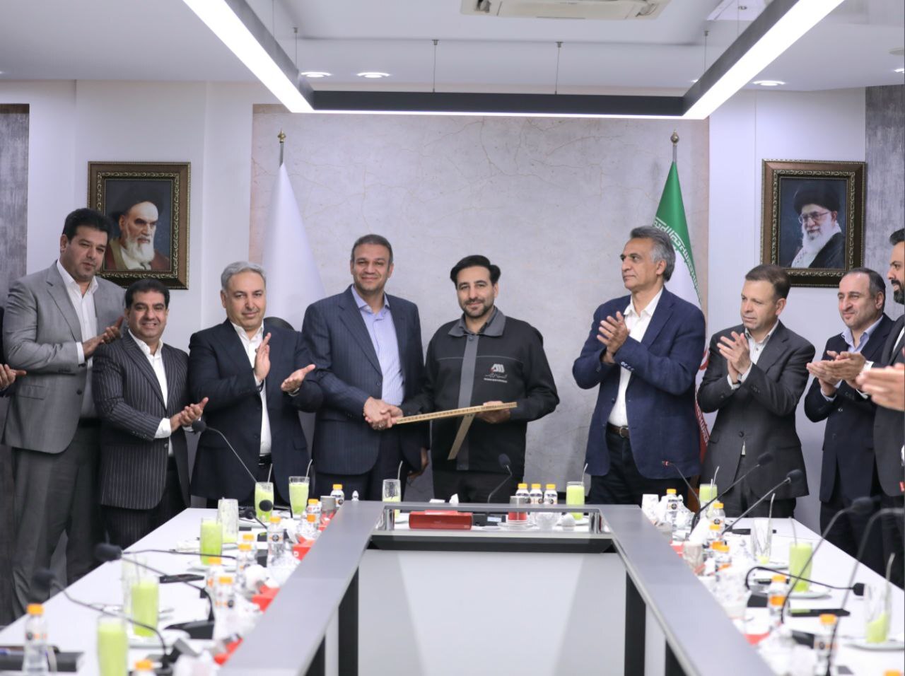 محیاپور مدیرعامل شرکت توسعه آهن و فولاد گلگهر شد محیاپور مدیرعامل شرکت توسعه آهن و فولاد گلگهر شد