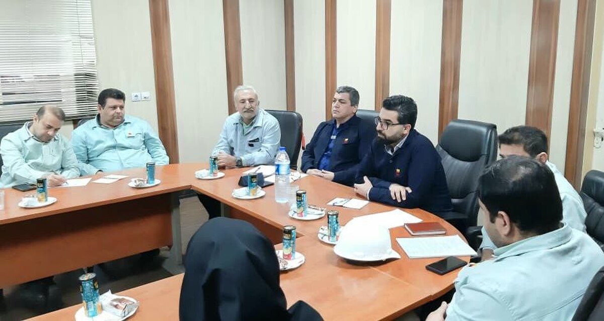 بیان صمیمی و صریح نقطه نظرات، دغدغه‌ها و مشکلات کارکنان بخش مواد اولیه