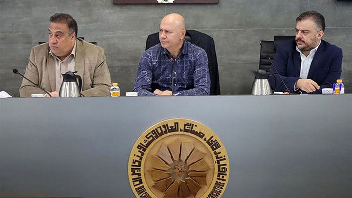حذف ارز چند نرخی و سپردن مدیریت زنجیره به تشکل‌ها