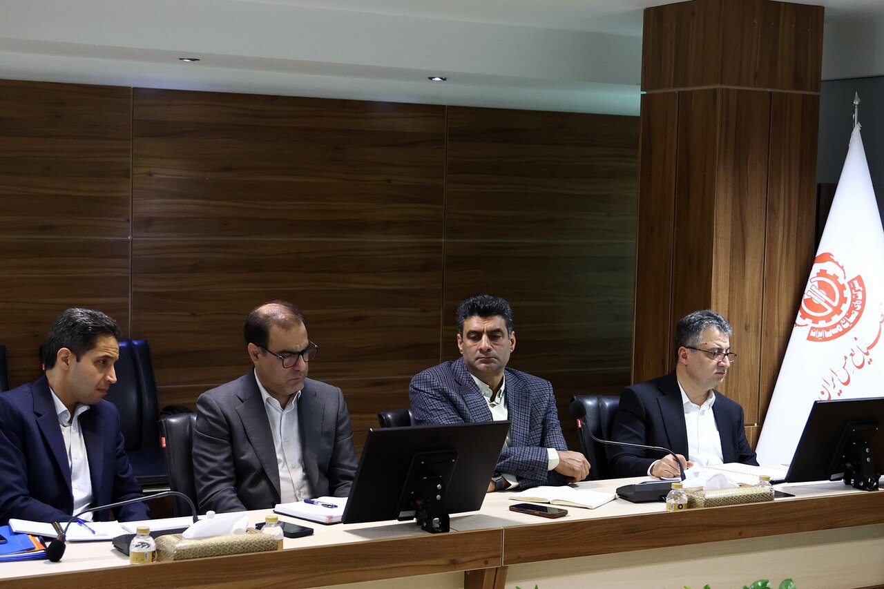 تأکید مدیرعامل شرکت ملی صنایع مس ایران بر رویکرد تسهیلگرانه برای شتاببخشی به پروژههای ملی مس تأکید مدیرعامل شرکت ملی صنایع مس ایران بر رویکرد تسهیلگرانه برای شتاببخشی به پروژههای ملی مس