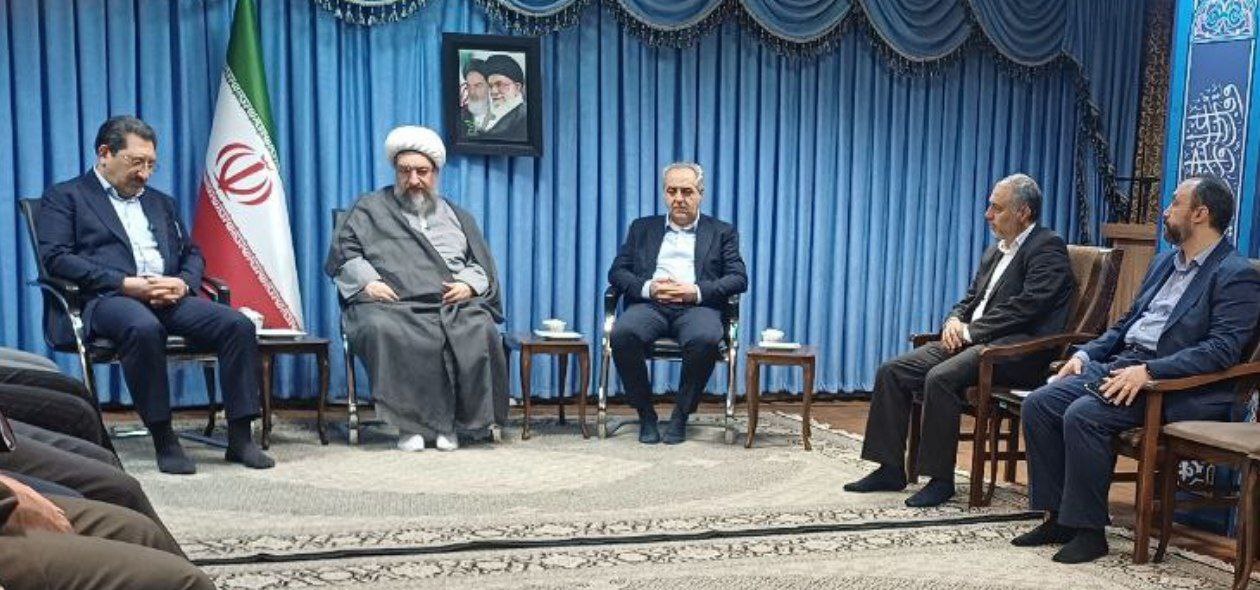 ملاقات وزیر صمت با نماینده ولی فقیه در استان آذربایجان شرقی و امام جمعه تبریز ملاقات وزیر صمت با نماینده ولی فقیه در استان آذربایجان شرقی و امام جمعه تبریز