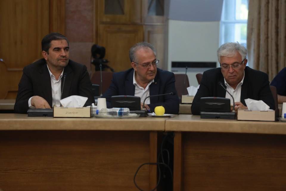 نشست استانداری آذربایجان‌شرقی؛ دولت، نمایندگان بخش خصوصی و کمیسیون به نقطه مشترک رسید