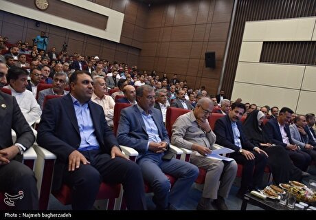 همایش تجلیل از صنعتگران هرمزگان