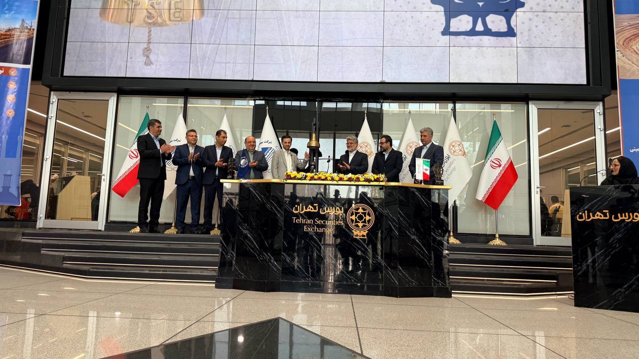 «فرید دهقانی» زنگ آغاز به کار بورس را نواخت «فرید دهقانی» زنگ آغاز به کار بورس را نواخت