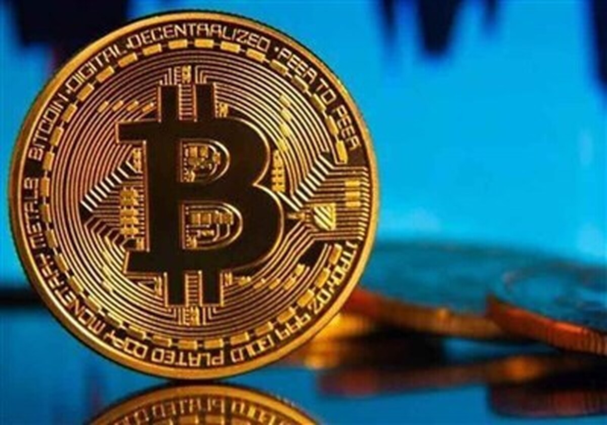 کاهش قیمت بیت‌کوین تا ۱۰۲ هزار دلار