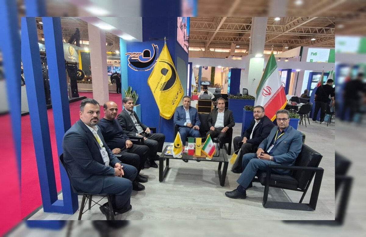 بازدید رییس سازمان نظام مهندسی معدن ایران و مدیرکل دفتر نظارت بر معادن وزارت صمت از نمایشگاه بین‌المللی ایران کانمین ۲۰۲۵