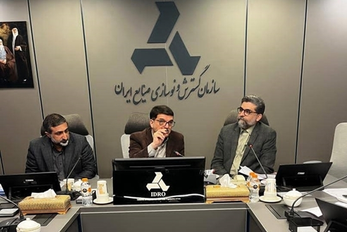 تولید داخل؛ محور نوسازی ناوگان حمل‌ونقل عمومی بین‌شهری/ وزارت صمت از تولیدکنندگان داخلی حمایت می‌کند