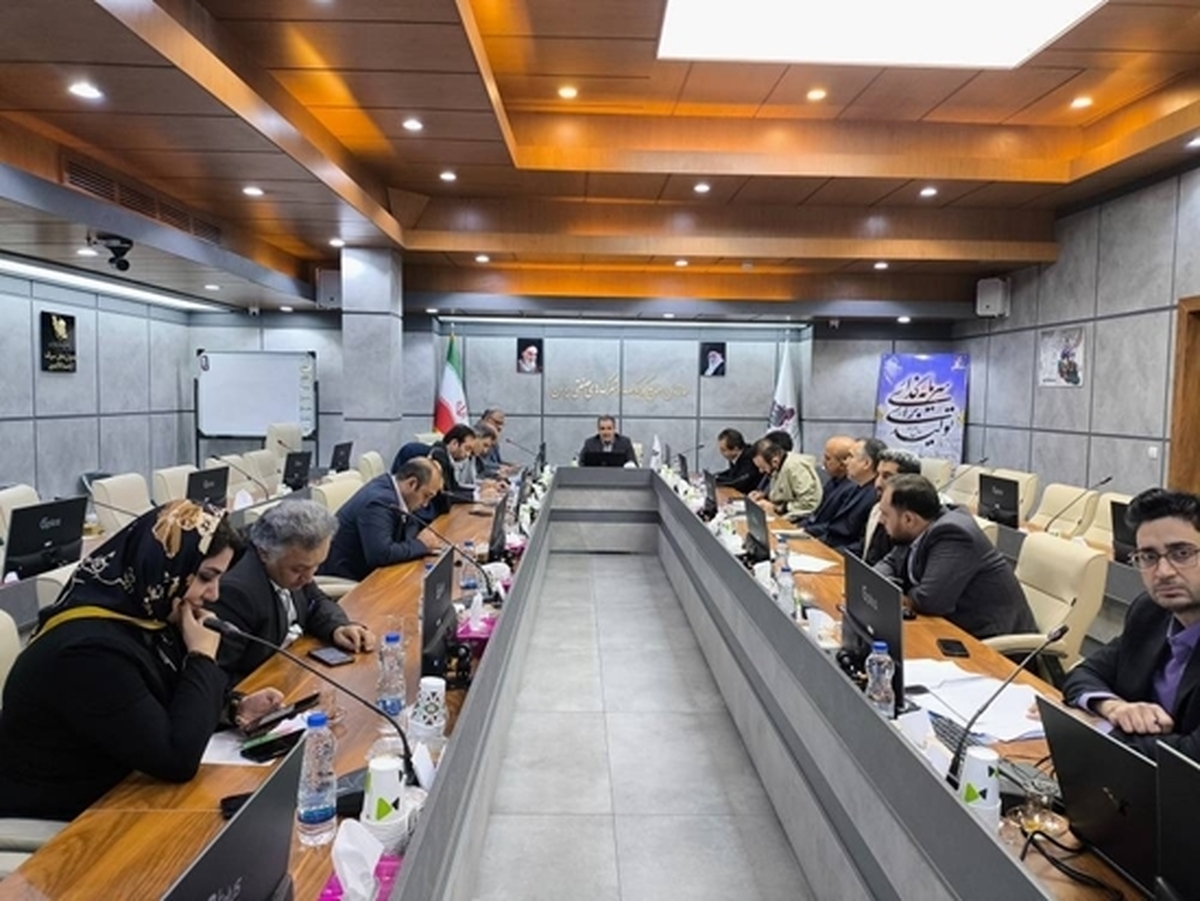قرارداد سرمایه‌گذاری ۴۰ مگاوات نیروگاه خورشیدی در ناحیه صنعتی سریشم استان یزد امضا شد