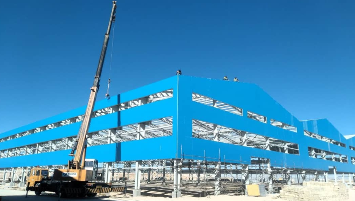 پیشرفت ۲۰ درصدی احداث سالن ذوب و ۵۰ درصدی مهندسی کارخانه فولادسازی قروه