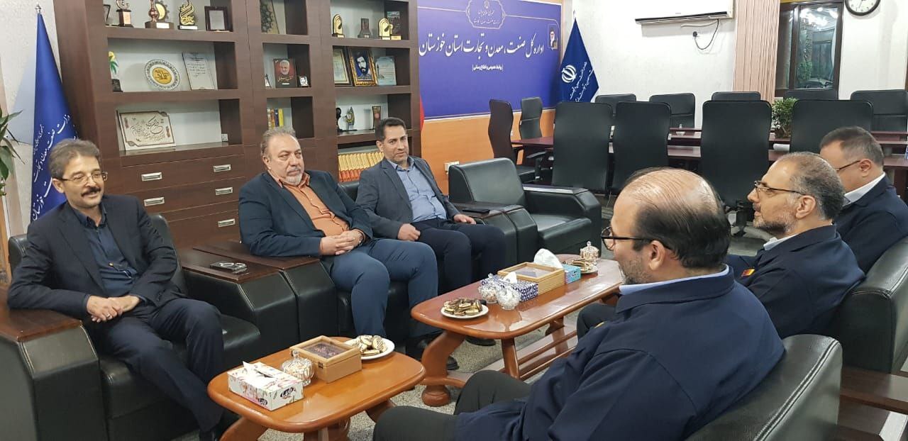 مدیرعامل شرکت فولاد خوزستان با سرپرست سازمان صمت خوزستان دیدار کرد مدیرعامل شرکت فولاد خوزستان با سرپرست سازمان صمت خوزستان دیدار کرد