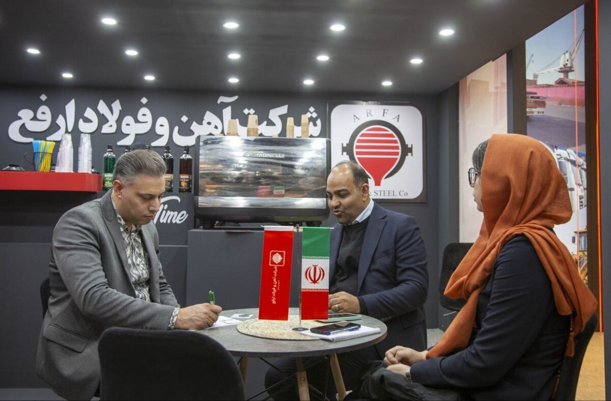 استقبال فعالان صنعت از غرفه شرکت آهن و فولاد ارفع در نخستین روز نمایشگاه متافو