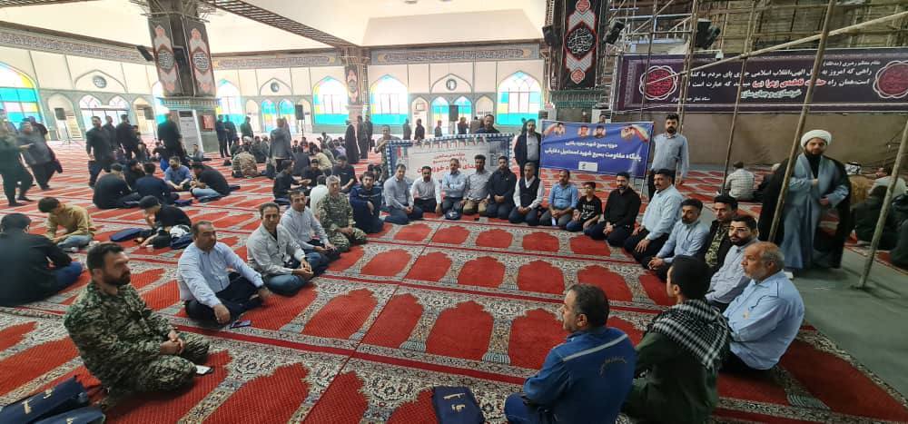 تجدید میثاق بسیجیان گروه فولاد خوزستان با آرمان‌های امام راحل و نظام مقدس جمهوری اسلامی ایران