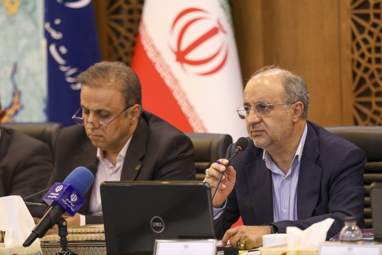 حضور دکتر بستامی، رییس سازمان در گردهمایی مدیران کل سازمان صمت و معاونان امور معادن کشور به میزبانی استان اصفهان