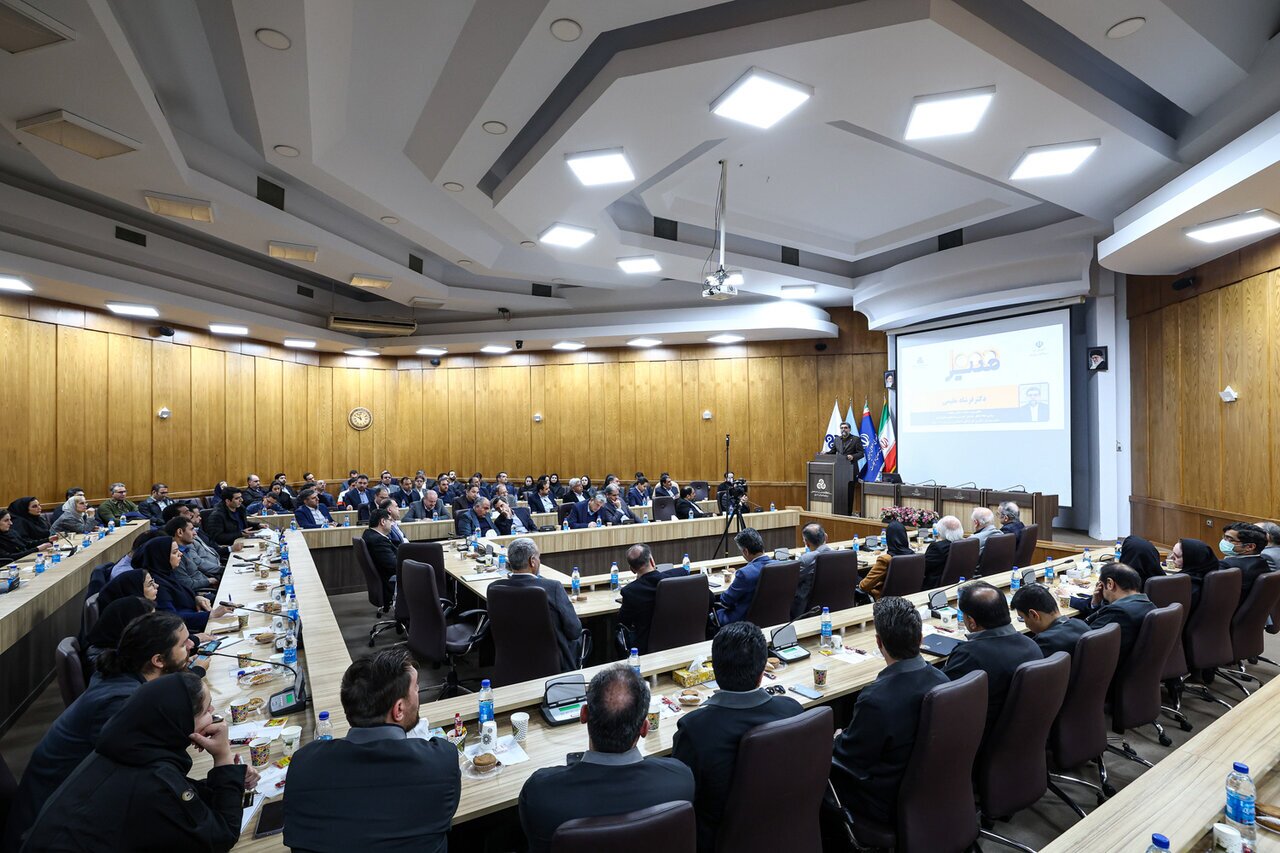طرح ملی شناسایی و پرورش «۱۰۰۰ مدیر» آغاز به کار کرد طرح ملی شناسایی و پرورش «۱۰۰۰ مدیر» آغاز به کار کرد