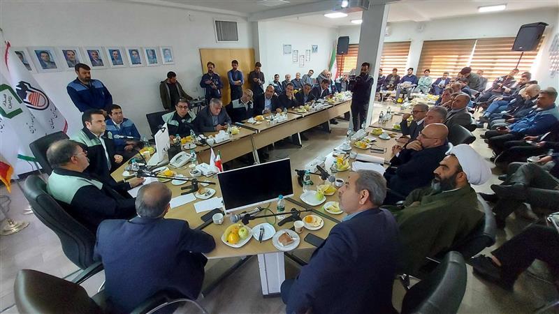نشست بررسی راهکار‌های بهبود شرایط ذوب‌ آهن اصفهان