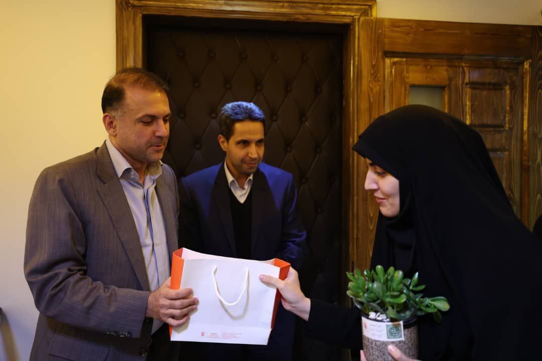 استفاده حداکثری از توان بانوان با توجه به صلاحیت دانشی و تجربی در شرکت ملی مس استفاده حداکثری از توان بانوان با توجه به صلاحیت دانشی و تجربی در شرکت ملی مس