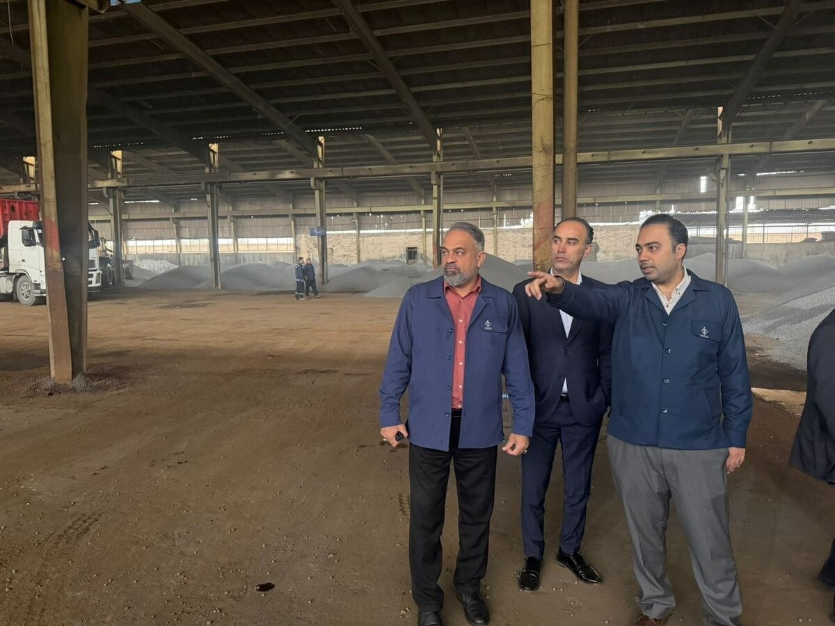 پایش مستمر تولید و نظارت بر روند ورود مواد اولیه توسط مدیرعامل گروه ملی صنعتی فولاد ایران