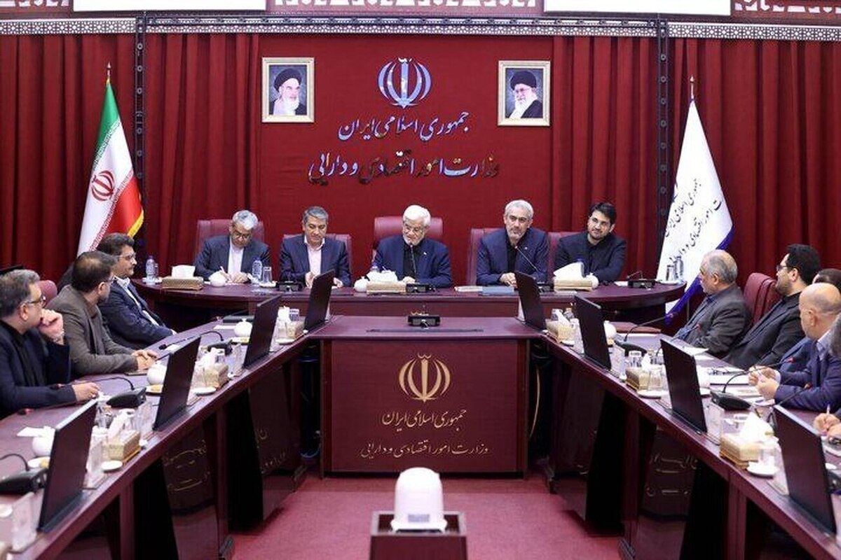 عارف: سامانه جامع مالیات کار بسیار ارزشمندی است/ سبحانیان: شفافیت مقررات مالیاتی مطالبه رییس‌جمهور