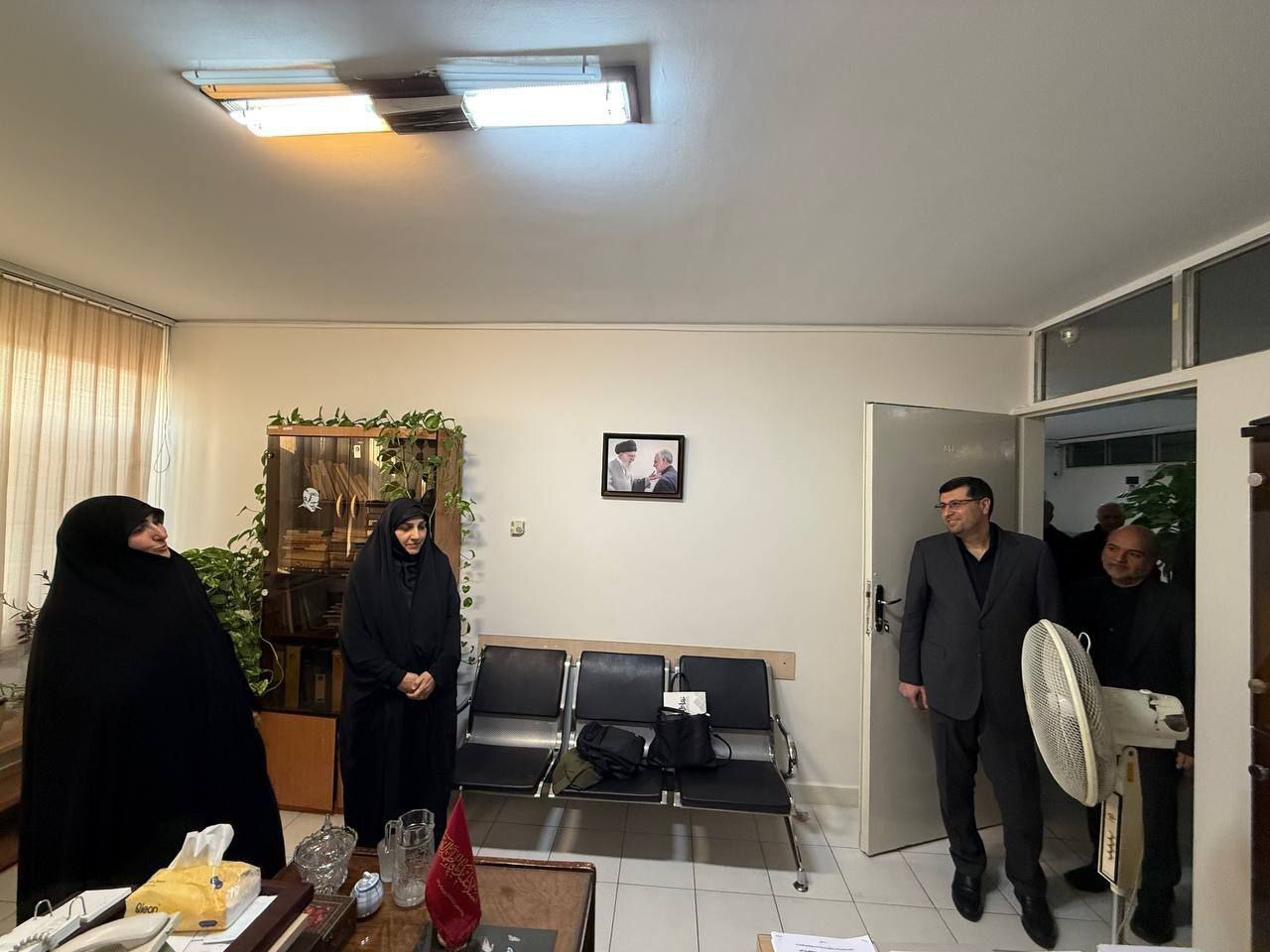 دیدار مشاور وزیر و مدیرکل حوزه وزارتی با مسوولان مرکز مقاومت بسیج وزارت صمت دیدار مشاور وزیر و مدیرکل حوزه وزارتی با مسوولان مرکز مقاومت بسیج وزارت صمت