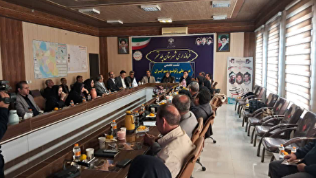 نشست تخصصی میز ملی ژئوتوریسم ایران در پلدختر برگزار شد