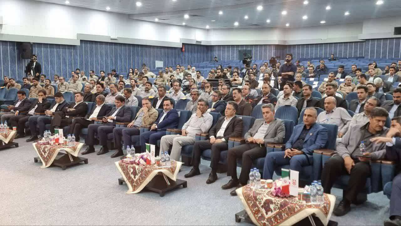آیین گرامیداشت «روز جهانی کارگر» در شرکت ملی صنایع مس ایران برگزار شد آیین گرامیداشت «روز جهانی کارگر» در شرکت ملی صنایع مس ایران برگزار شد