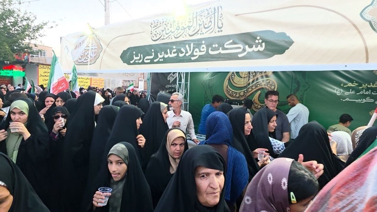 برپایی ایستگاه صلواتی «ضیافت عید سعید غدیر خم» به همت شرکت فولاد غدیر نی‌ریز