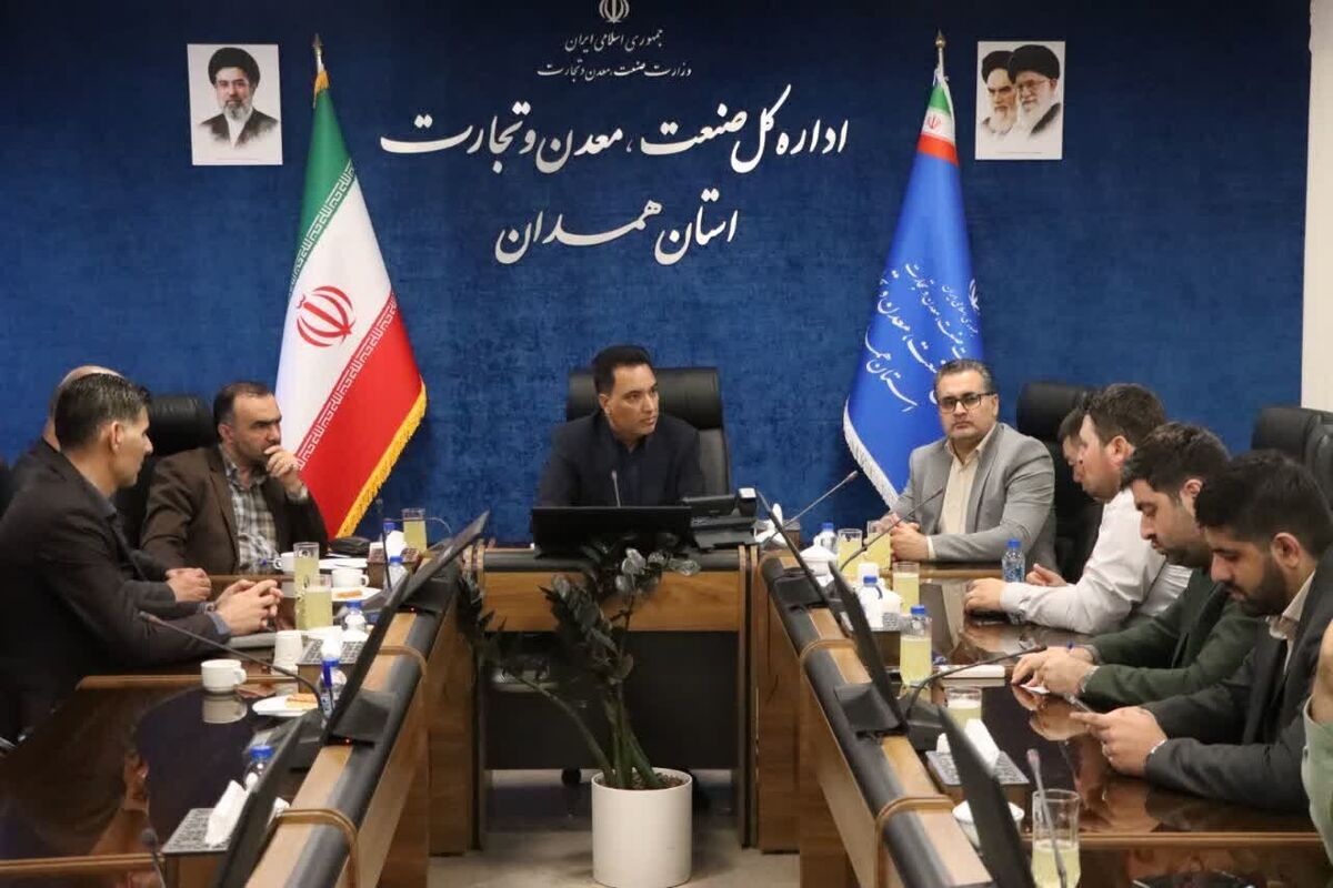 سرمایه‌گذاران چینی برای اجرای پنج پروژه راهبردی فولاد در همدان اعلام آمادگی کردند