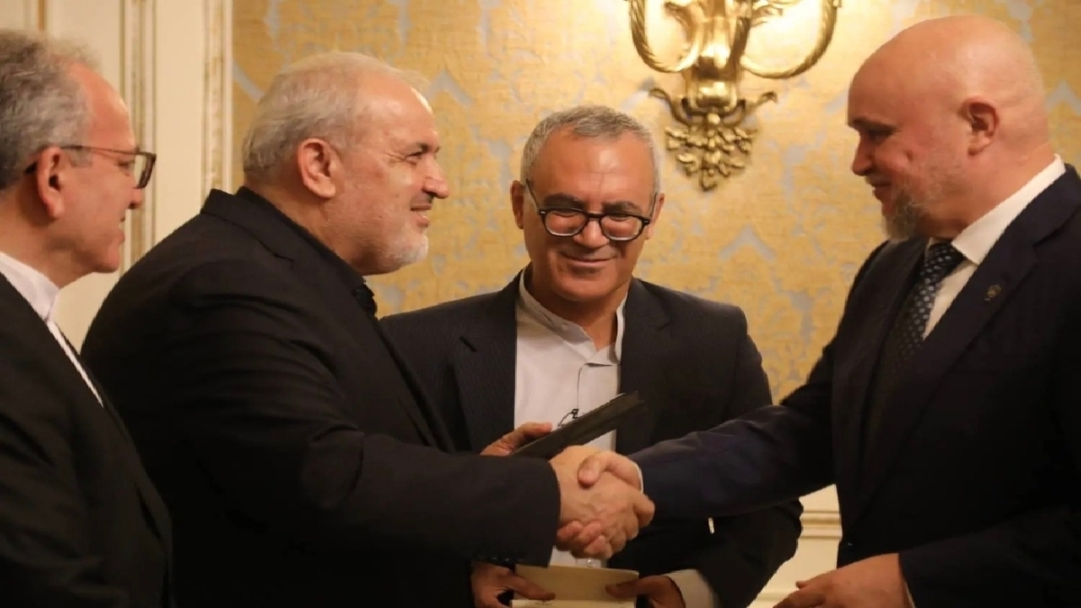 اتصال شبکه برق ایران و روسیه از مهم‌ترین محور‌های همکاری دو کشور است