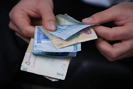 بانک مرکزی ترمز خلق پول را کشید