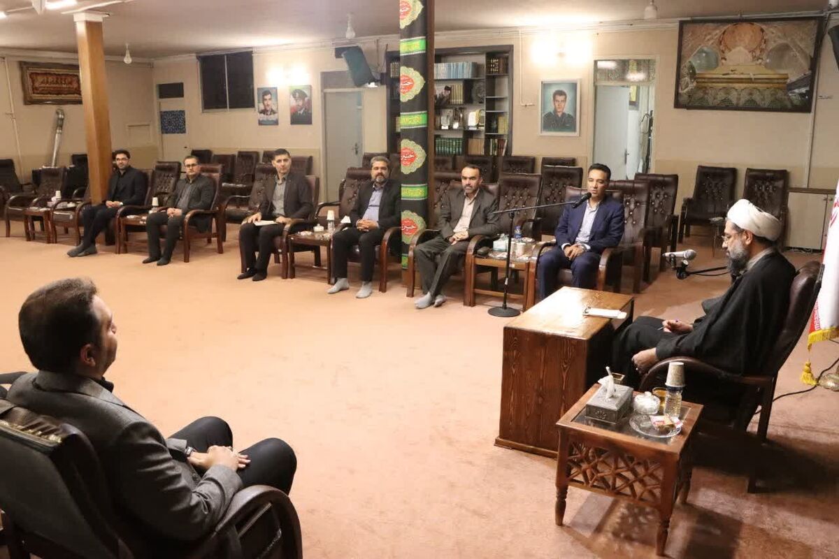 کارخانه‌های کوچک مقیاس در جوار معادن همدان احداث می‌شود