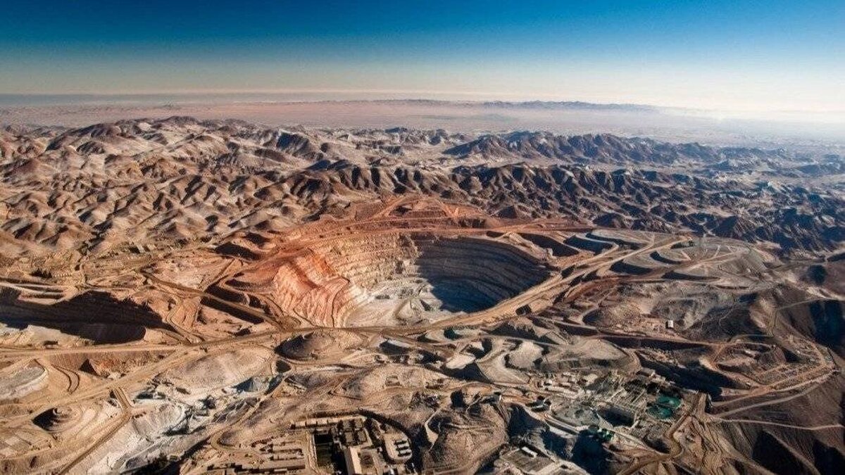 بازار مس در دو مسیر