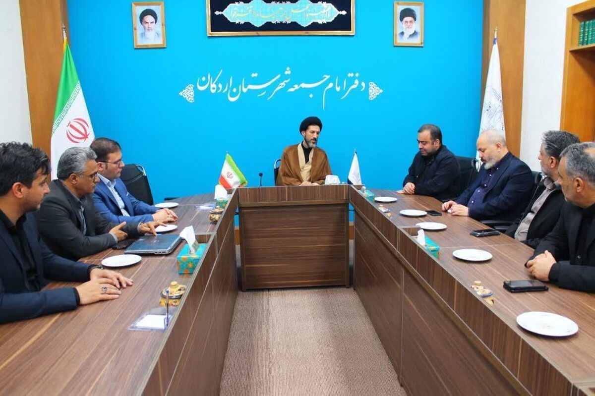 سلسله‌ دیدار‌های نوروزی مدیرعامل و مدیران شرکت آهن و فولاد ارفع با مسوولان ارشد شهرستان اردکان