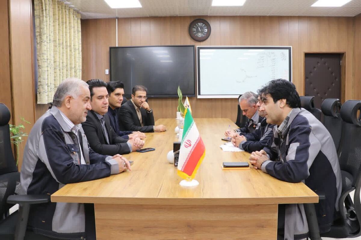 دیدار صمیمی سرپرست شرکت آلومینای ایران با کارکنان ستاد شرکت