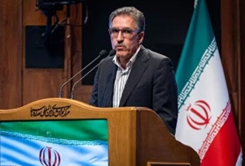 خواستار کاهش موانع داخلی پیش‌ روی تولیدکنندگان هستیم/ صنعتگران زیر بمباران نیز تولید را متوقف نکردند