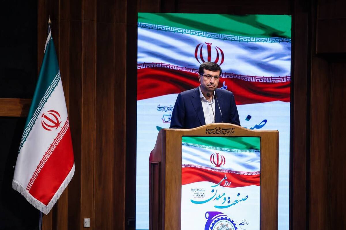بخش خصوصی نماد تاب‌آوری است/ برای بنگاه‌هایی که در جنگ ایستادند، سر تعظیم فرود می‌آوریم