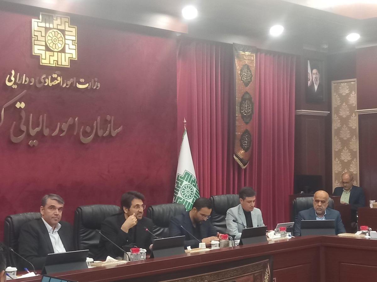 رشد ۳۲ درصدی درآمد‌های مالیاتی در چهار ماهه امسال/ شناسایی ۱۷۶ هزار مورد تخلف در استفاده از دستگاه‌های کارتخوان